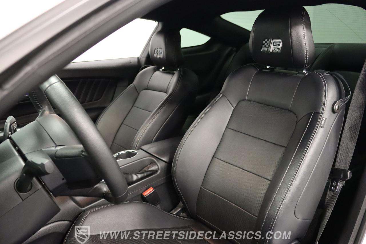 2015 Ford Mustang Petty&#039;s Garage Stage 1