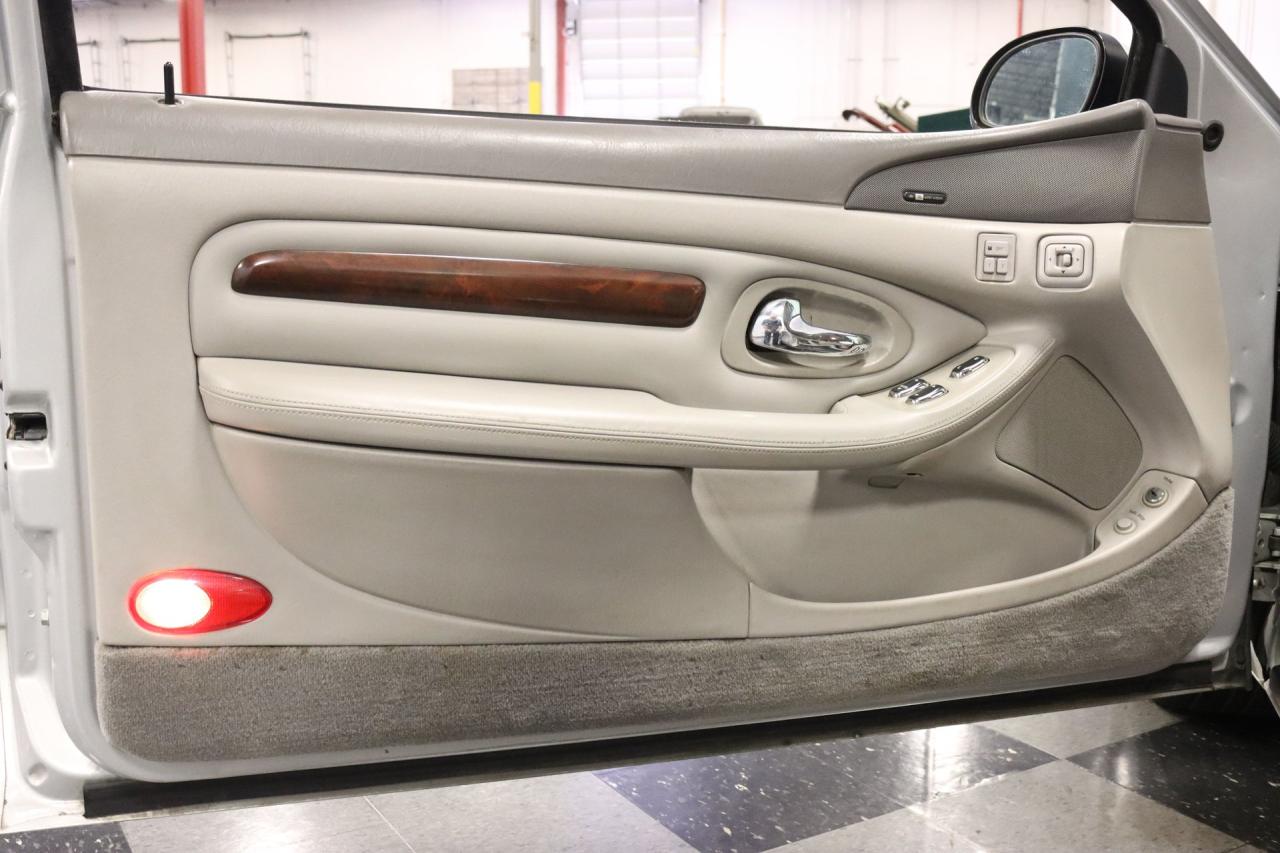 1998 Lincoln Mark VIII