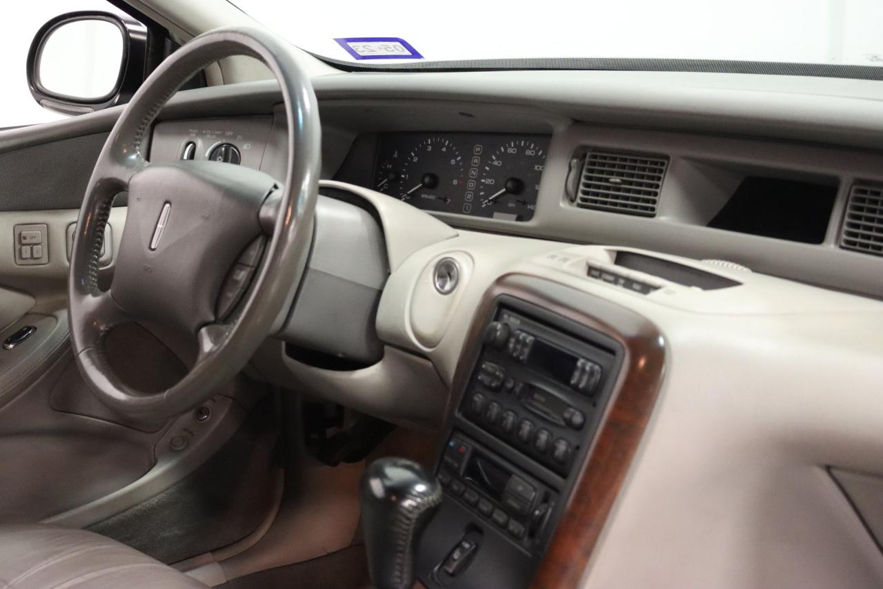 1998 Lincoln Mark VIII