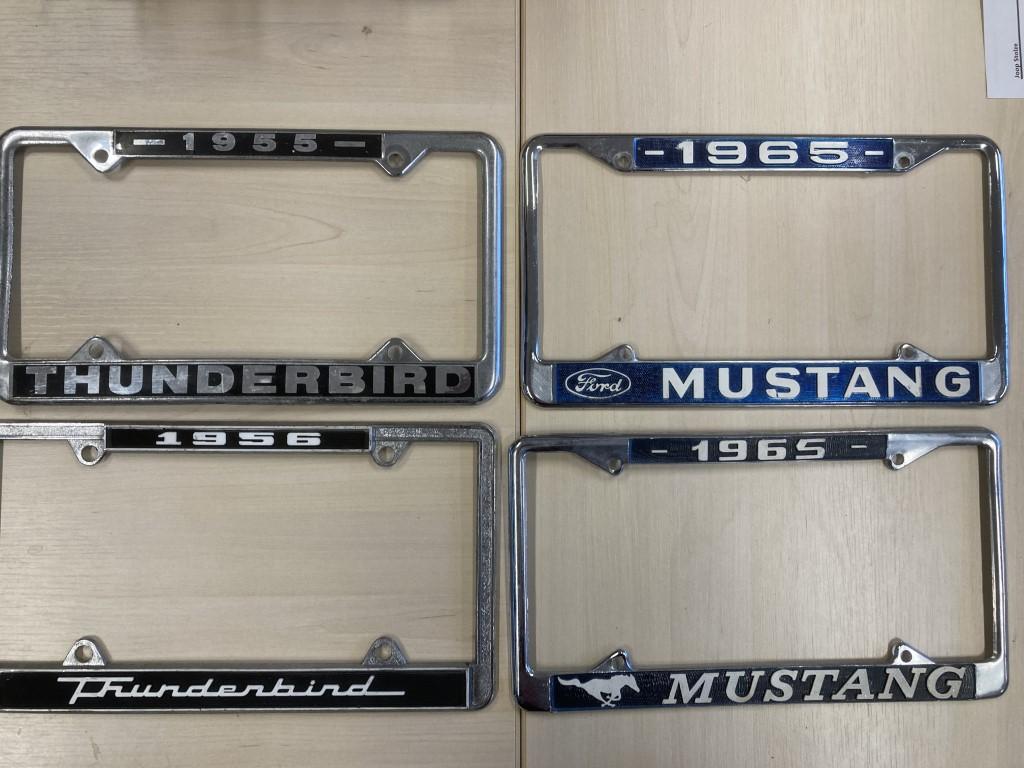 1990 Collectables Number plates-holders