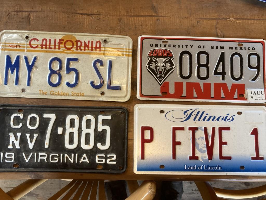 1990 Collectables Number plates-holders
