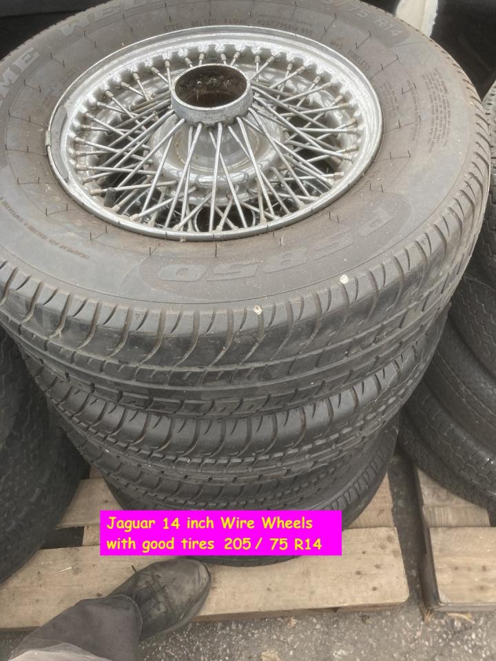 1900 Spaakwielen/ wire wheels 15 inch E-type.MK2