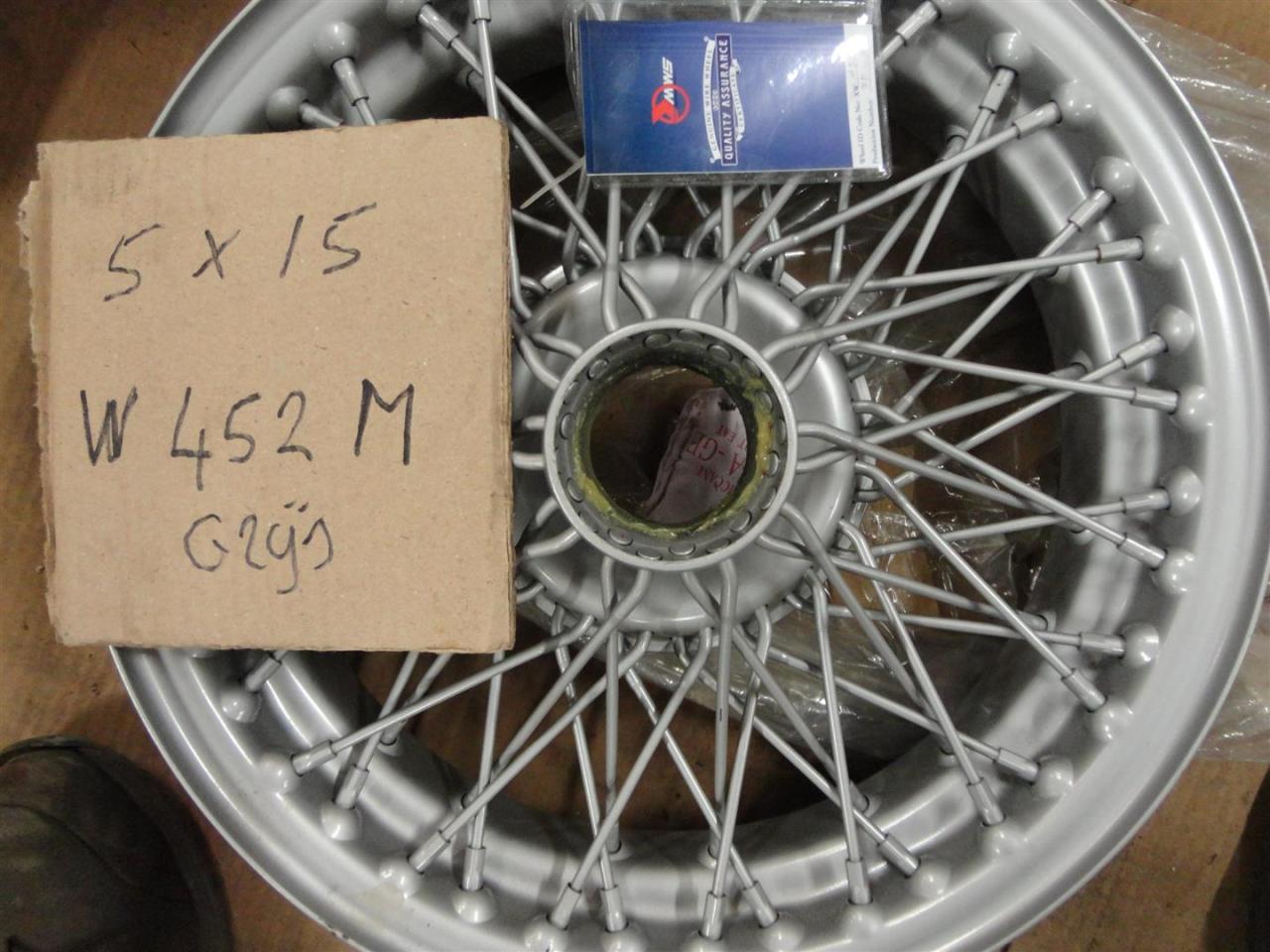 1900 Spaakwielen/ wire wheels 15 inch W452M