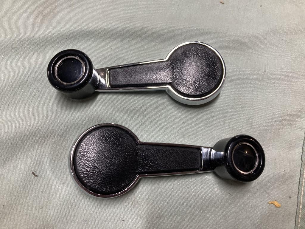 1970 Datsun parts diverse