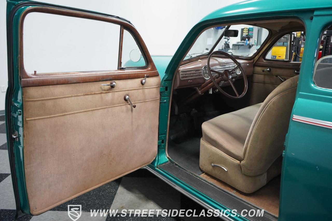1941 Chevrolet Master Deluxe 2 Door Town Sedan