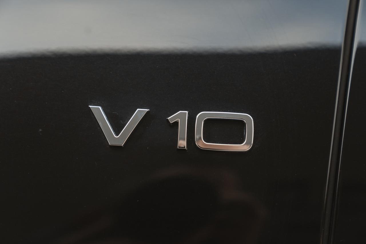 2009 Audi S8 V10