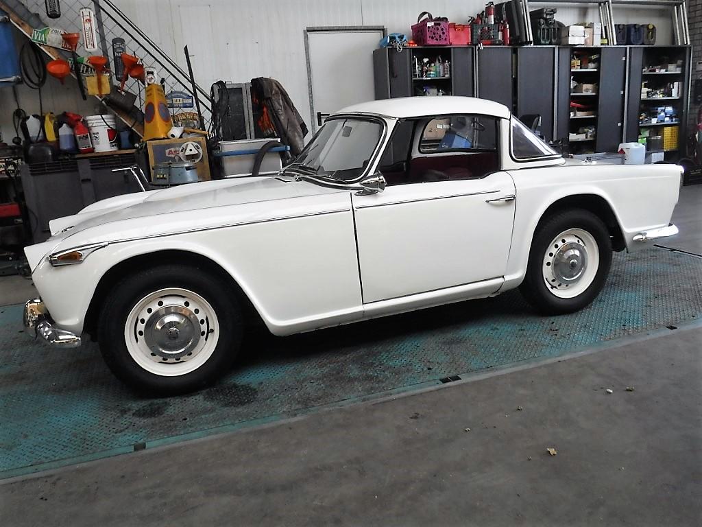 1967 Triumph TR4A surrey
