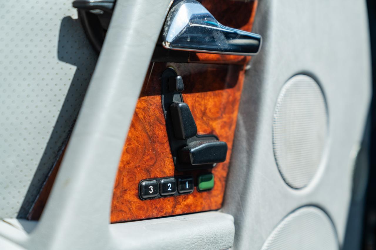 1990 Mercedes - Benz 500 SL