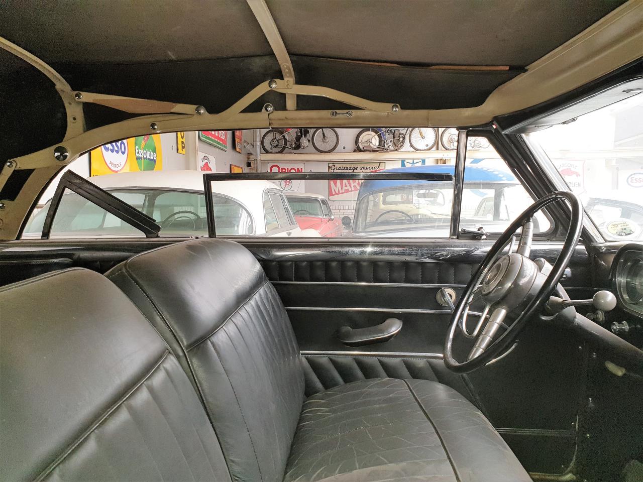 1953 Packard Deluxe Cabriolet