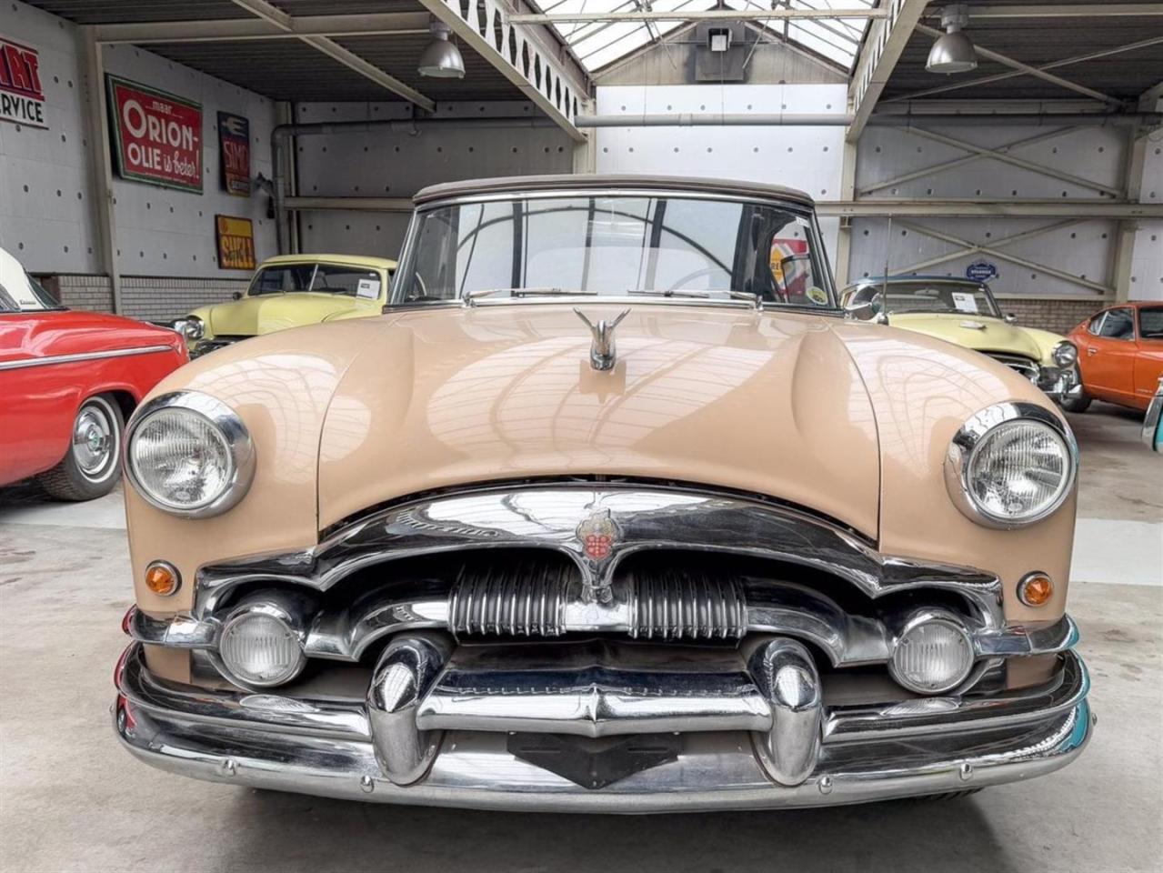 1953 Packard Deluxe Cabriolet