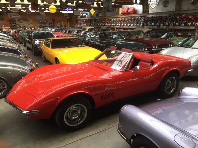1969 Chevrolet Corvette &#039;&#039;69 Roadster Red
