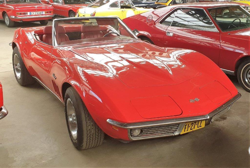 1969 Chevrolet Corvette &#039;&#039;69 Roadster Red