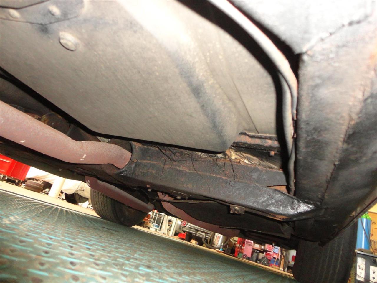 1969 Chevrolet Corvette &#039;&#039;69 Roadster Red