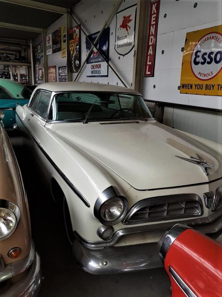 1955 Chrysler Windsor Coup&eacute;