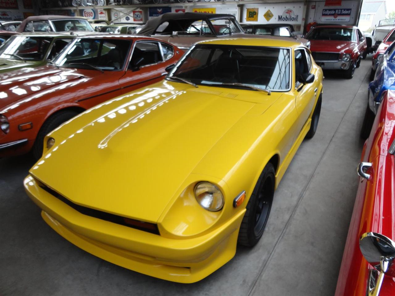 1970 Datsun 240Z bright yellow