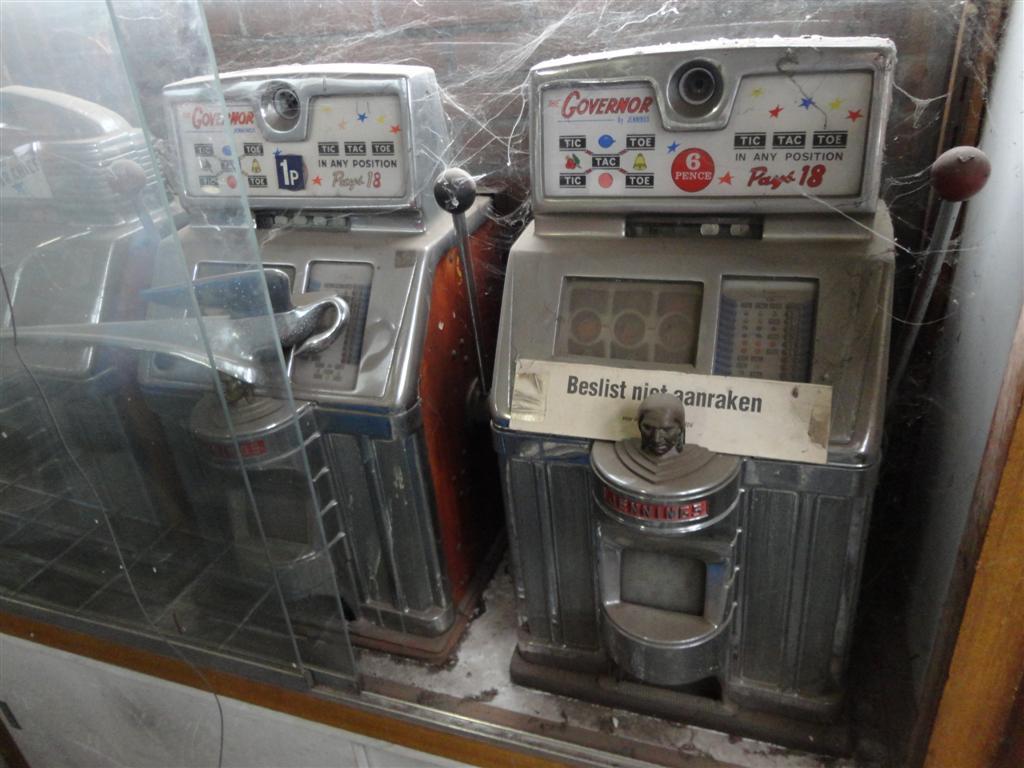 1930 Speel automaten  diverse