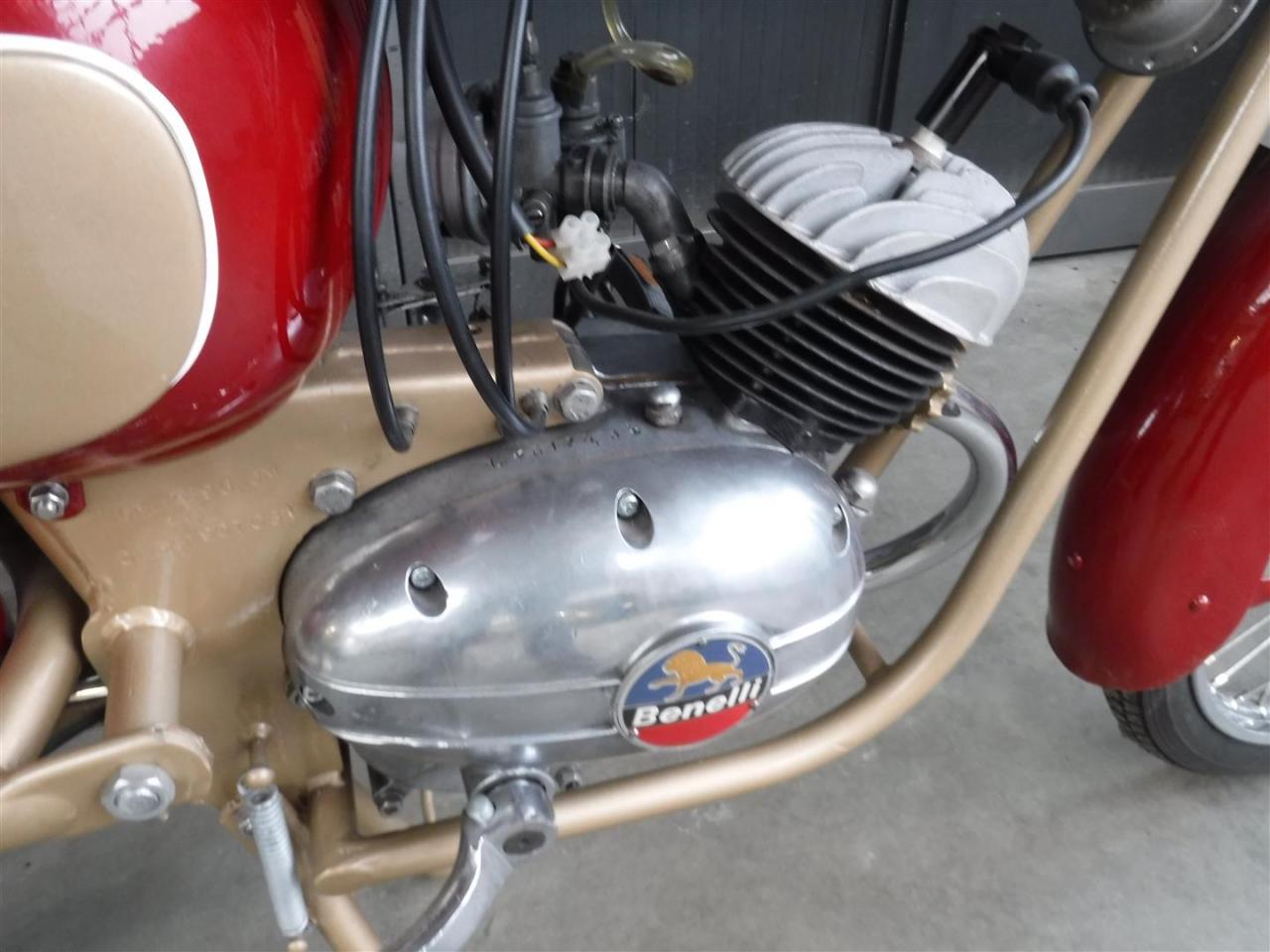 1963 Benelli Sprint V3