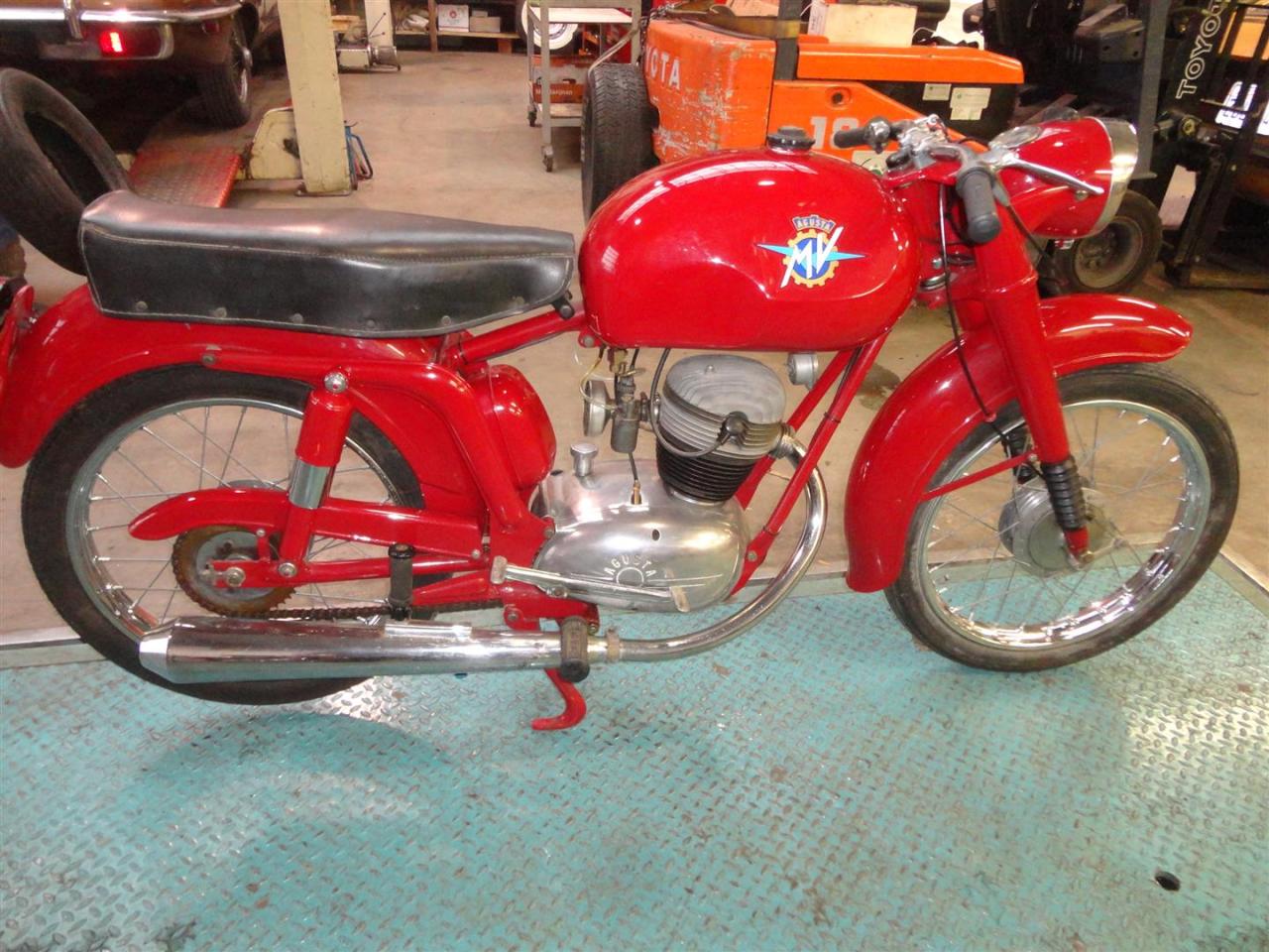 1957 MV Agusta 125 CC red