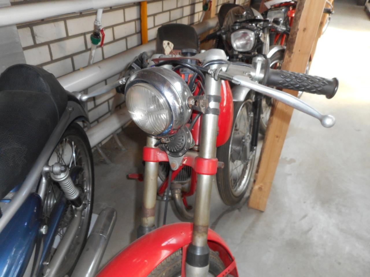 1960 Moto Morini red 39218