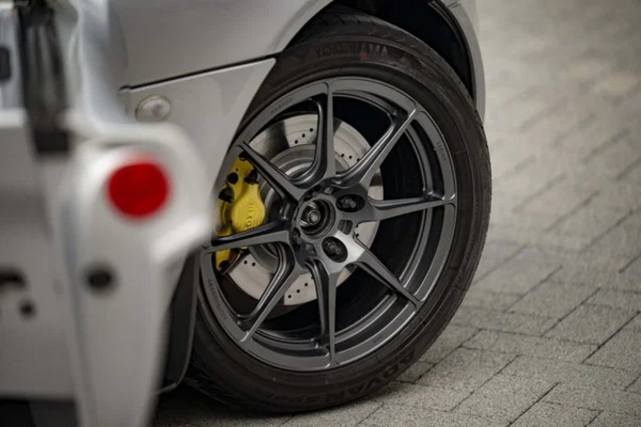 2003 Lotus Elise