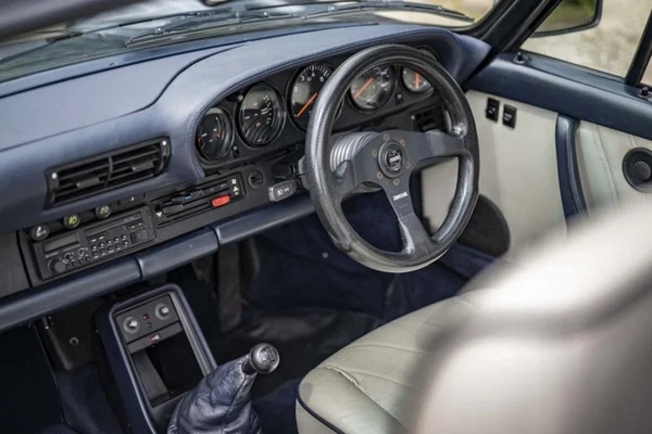 1986 Porsche 911 Carrera Sport Targa