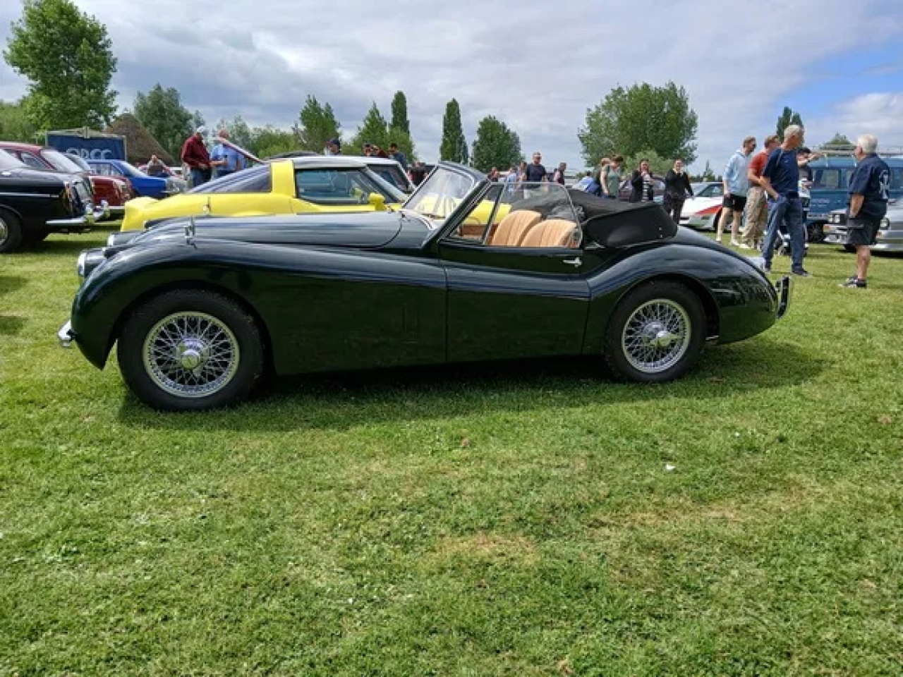 1954 Jaguar XK120 DHC