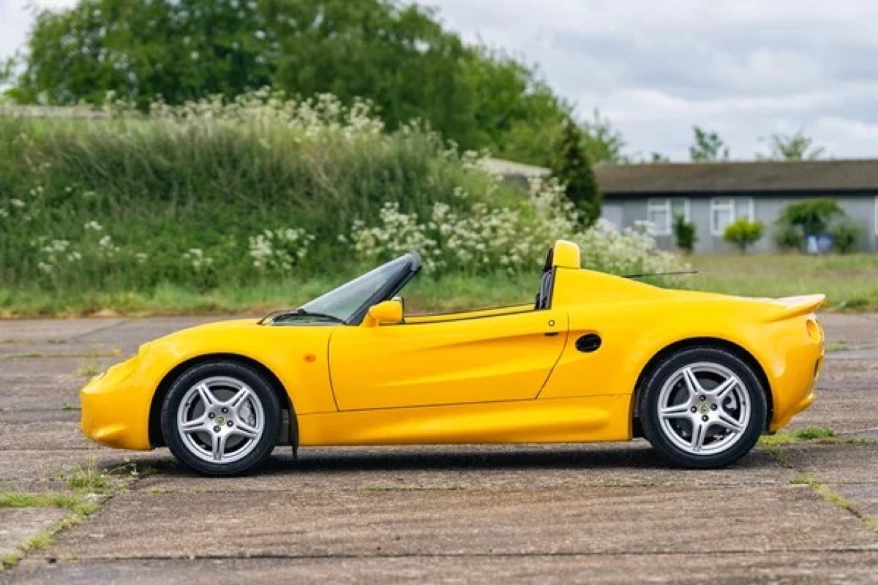 1997 Lotus Elise S1