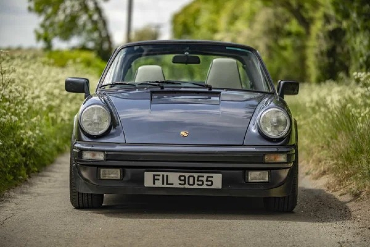 1986 Porsche 911 Carrera Sport Targa