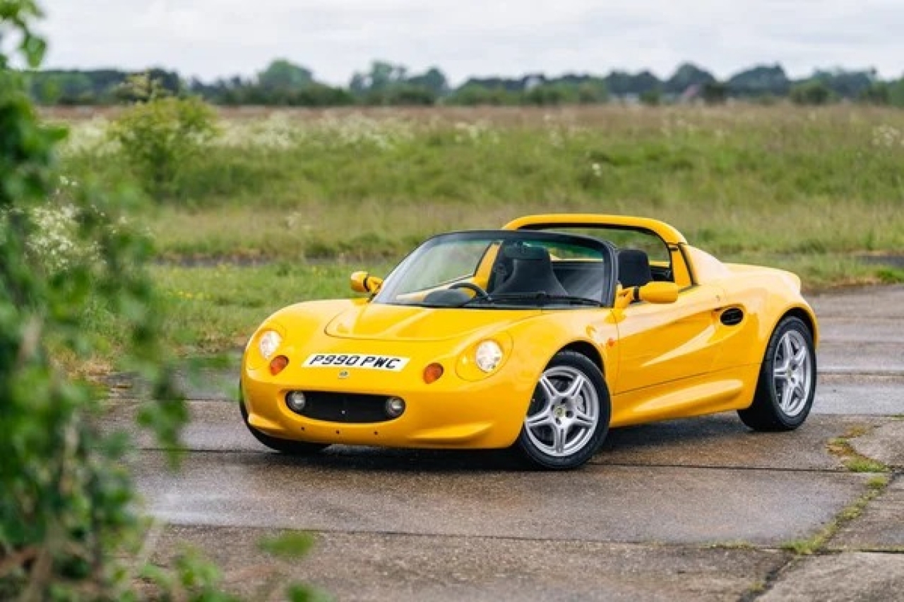 1997 Lotus Elise S1