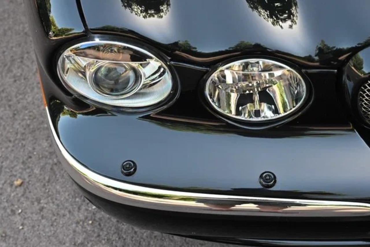 2005 Jaguar XJR V8 S/C Auto