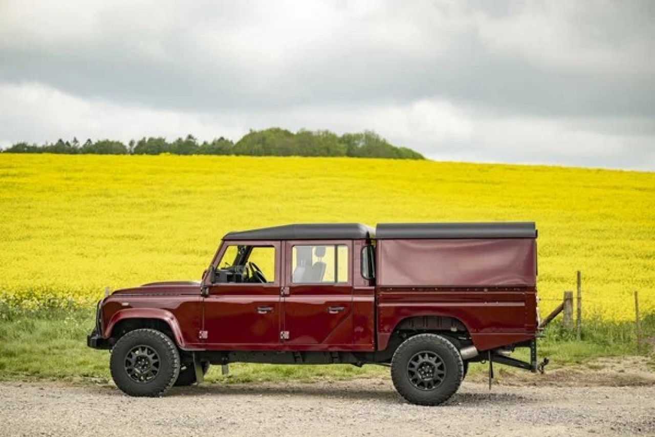 2015 Land Rover Defender 130