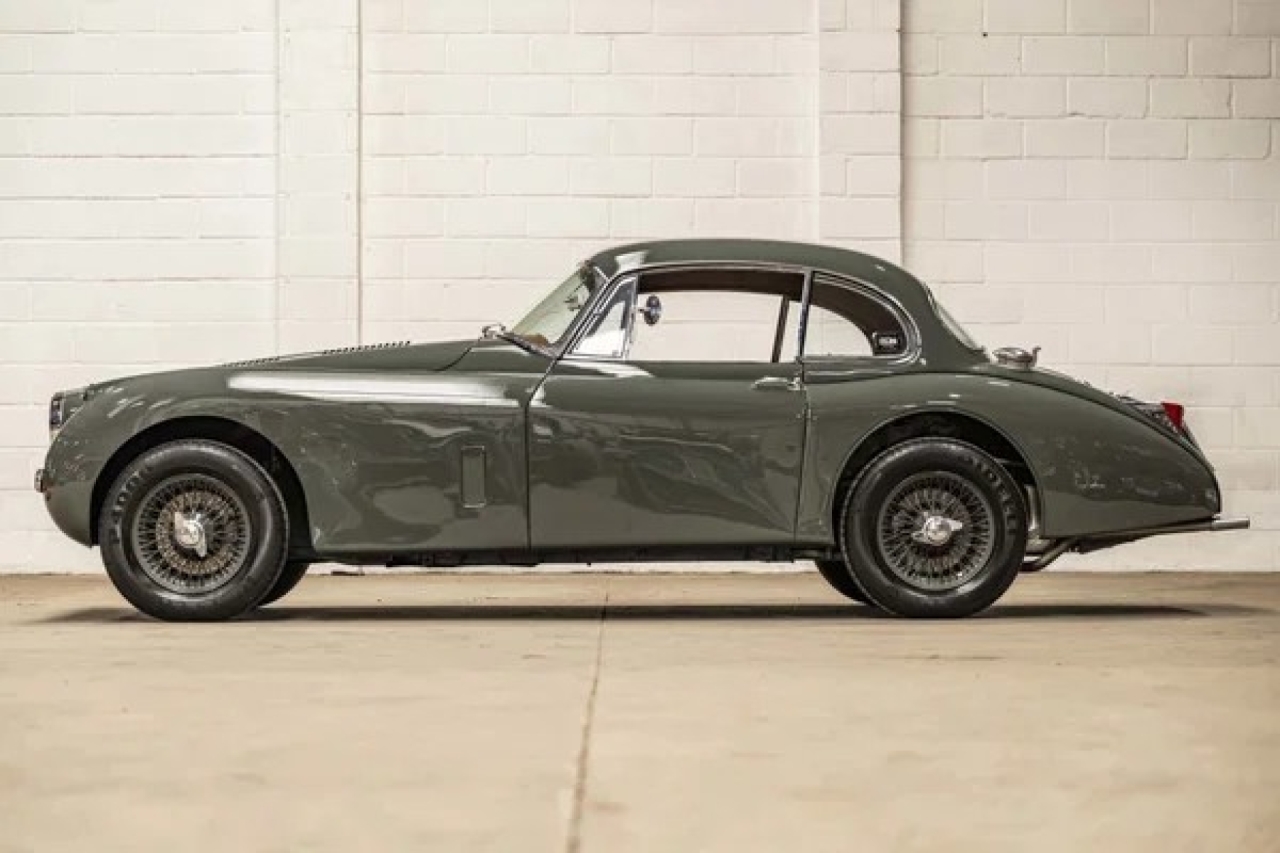 1957 Jaguar XK150 SE