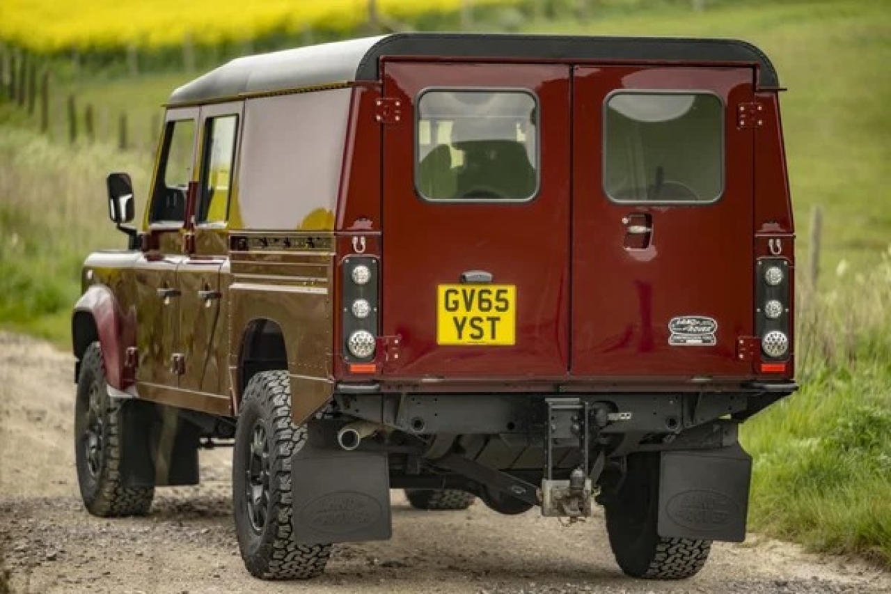 2015 Land Rover Defender 130