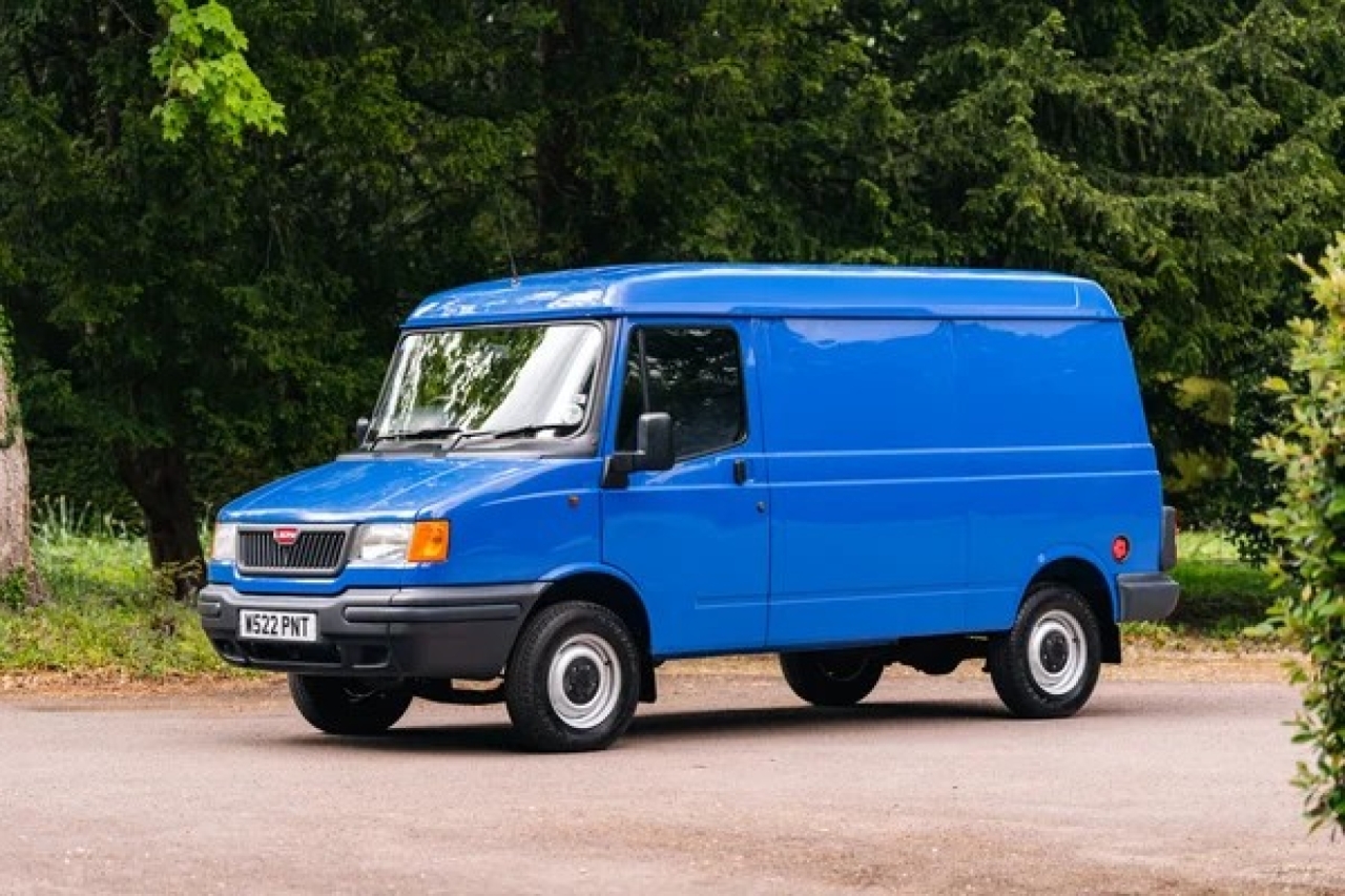 2000 Leyland DAF Pilot