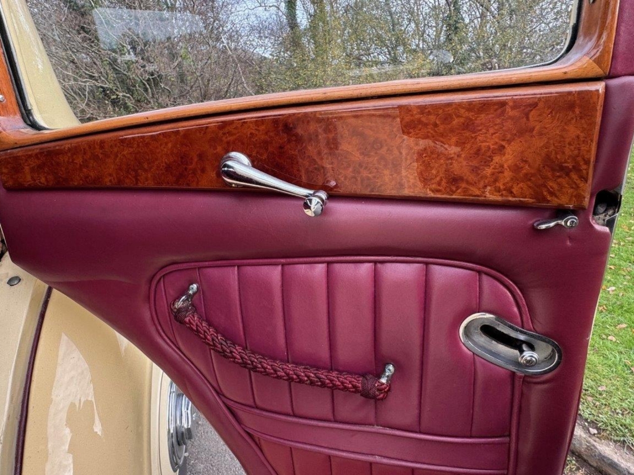 1936 Bentley 4¼ Litre Park Ward ‘Close Coupled’ Sports Saloon