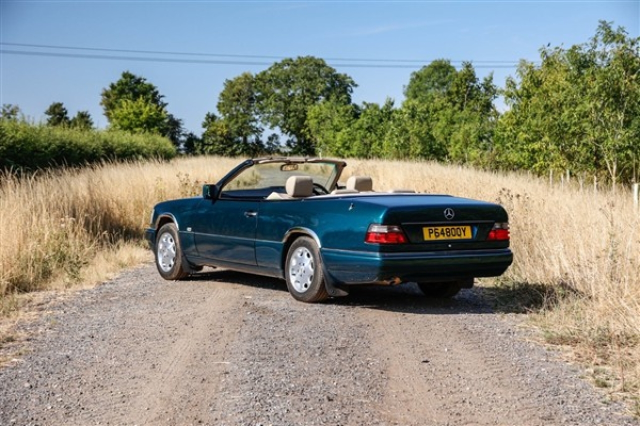 1997 Mercedes Benz E220 Convertible