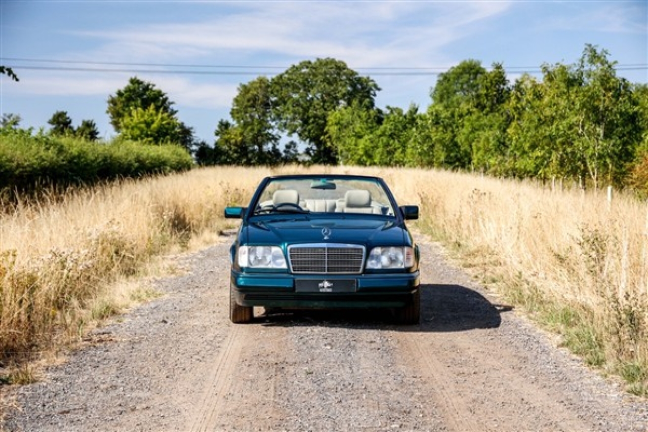1997 Mercedes Benz E220 Convertible