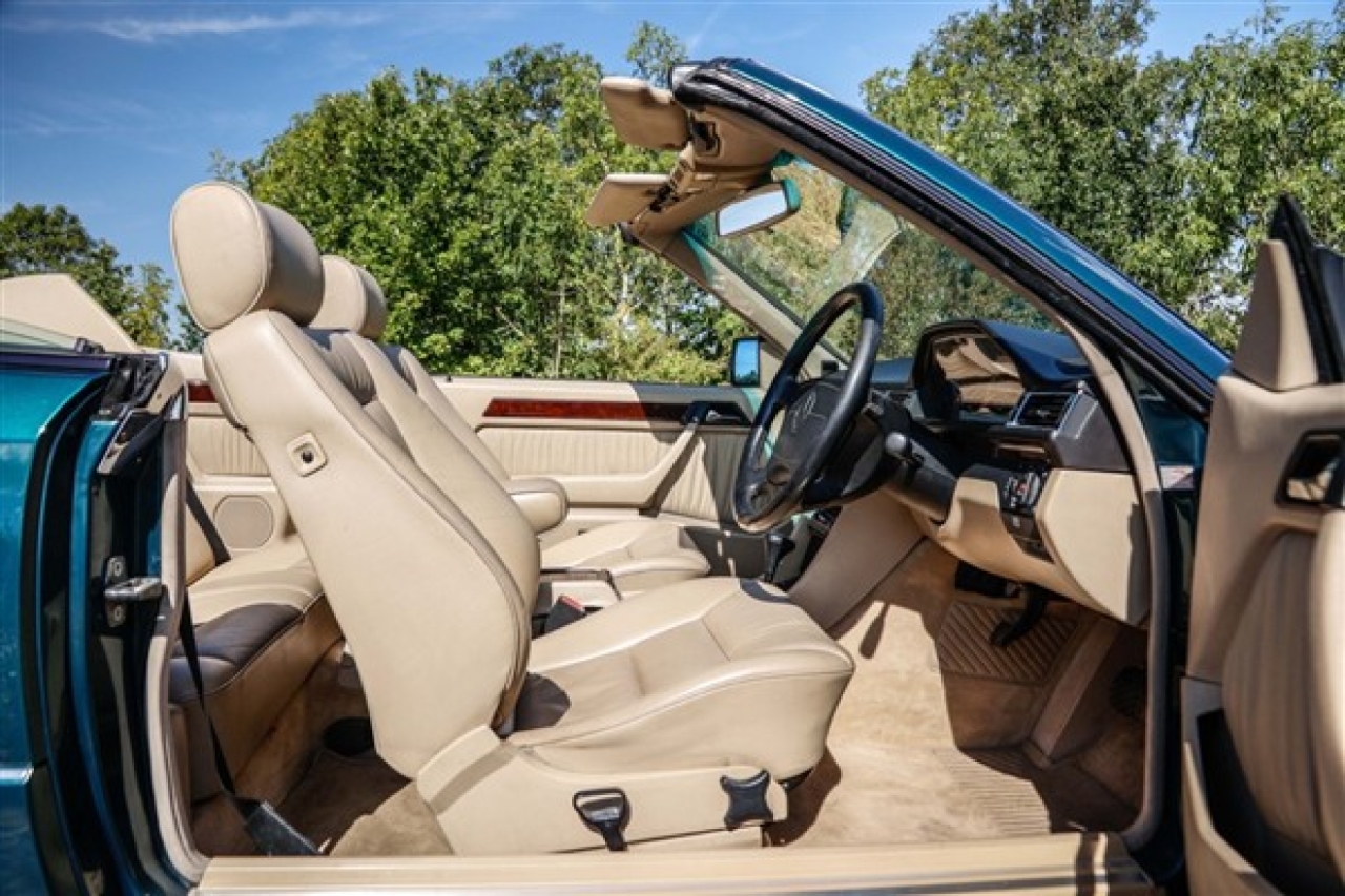 1997 Mercedes Benz E220 Convertible