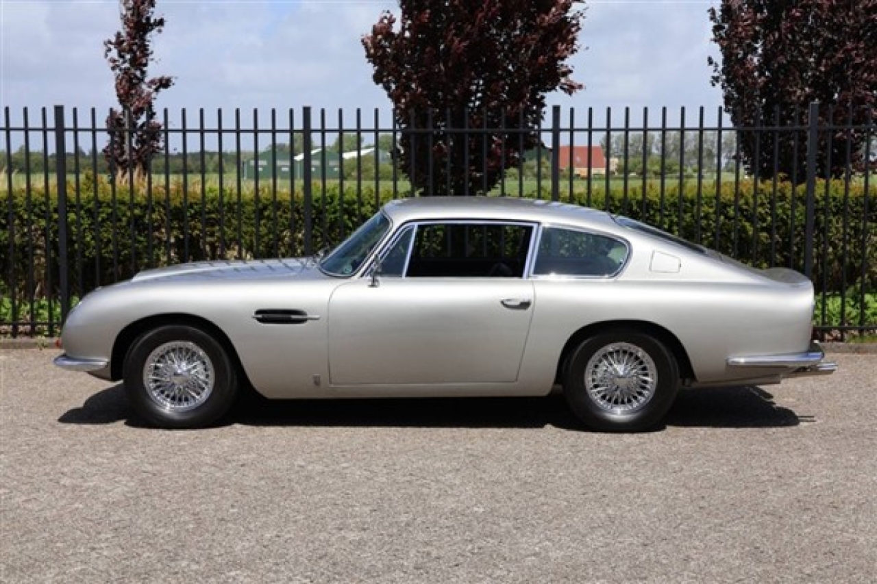 1966 Aston Martin DB6 Vantage