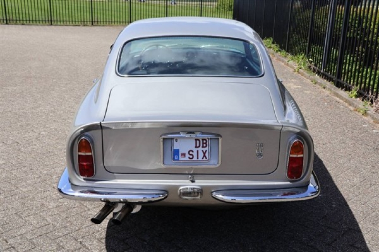1966 Aston Martin DB6 Vantage