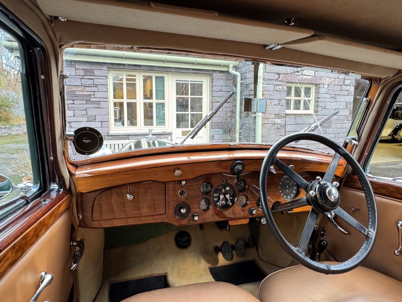 1936 Bentley 4¼ Litre Thrupp & Maberly Sports Saloon