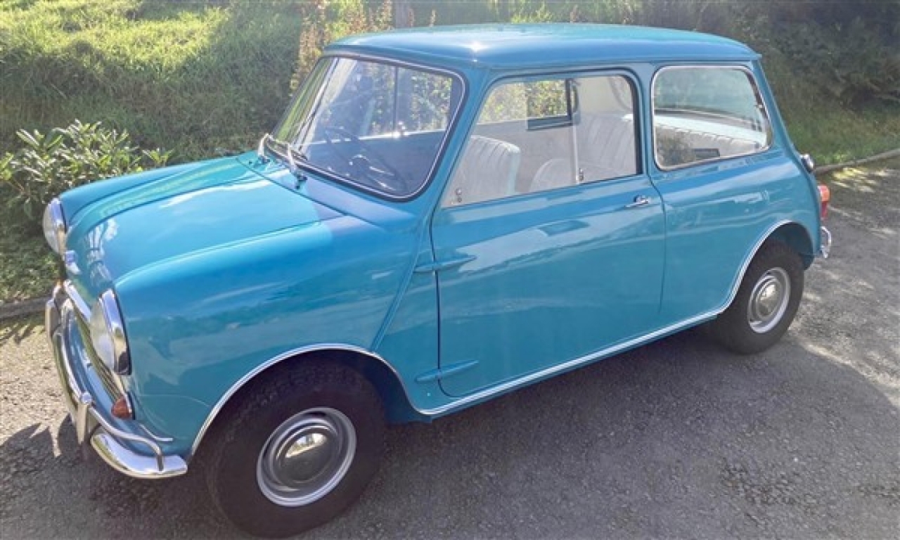 1961 Morris Mini Deluxe