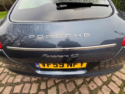 Porsche Panamera 4S Porsche Panamera 4S