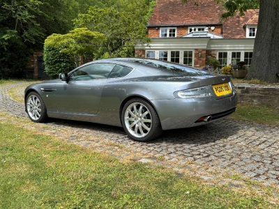 Aston Martin DB9 Coupe
