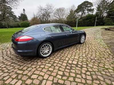 Porsche Panamera 4S Porsche Panamera 4S