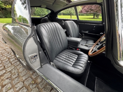 Jaguar E type series 1 4.2 Fixed head coupe