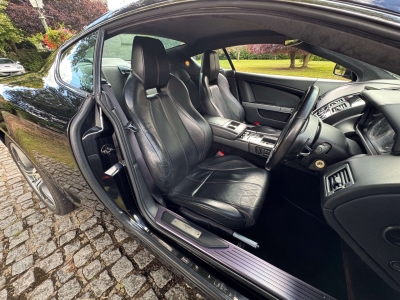 Aston Martin DB9 Sport Pack