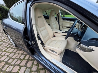 Porsche Panamera 4S Porsche Panamera 4S