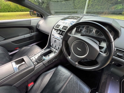 Aston Martin DB9 Sport Pack