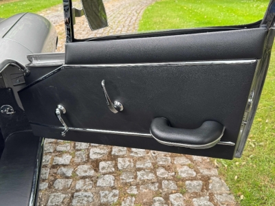 Jaguar E type series 1 4.2 Fixed head coupe